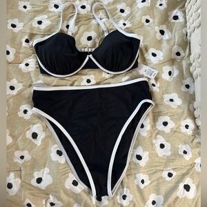 Black and White Women's Bikini Set